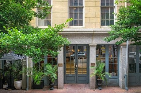 336 Camp St Unit 202