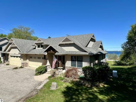 10070 E Sapphire Cir