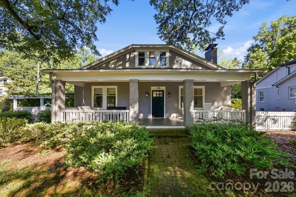 138 Woodland St