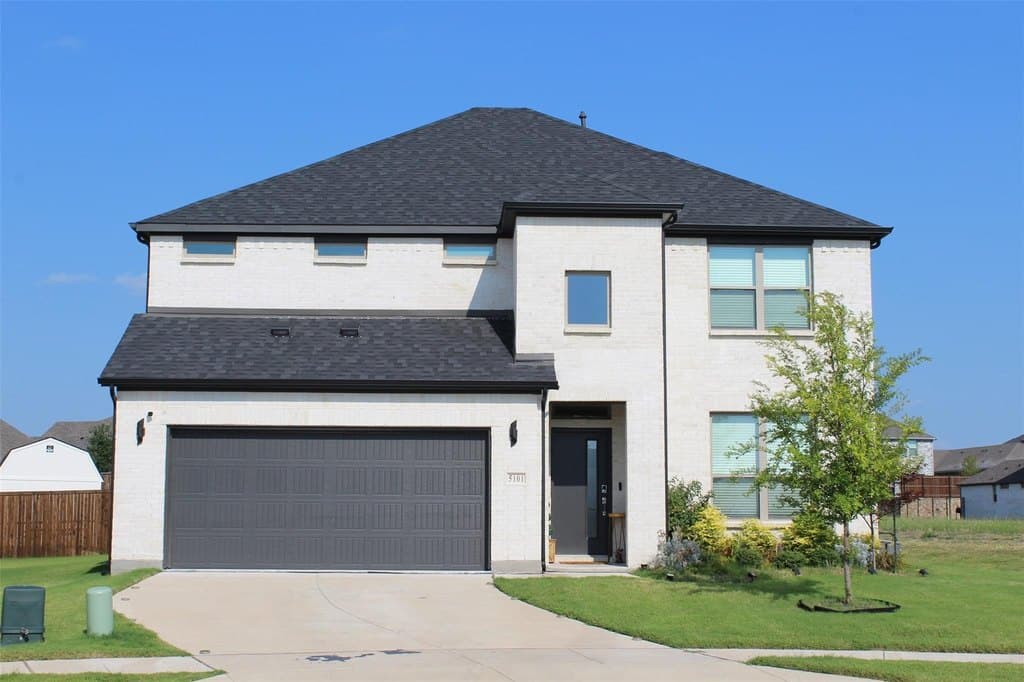 5101 Beechtree Ln