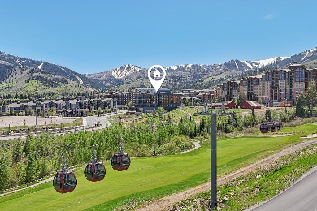2670 Canyons Resort Dr Unit 319