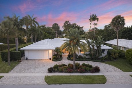 621 Apple Tree Ln
