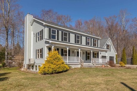 360 Mending Walls Rd
