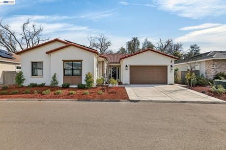 8675 Spikerush Ln
