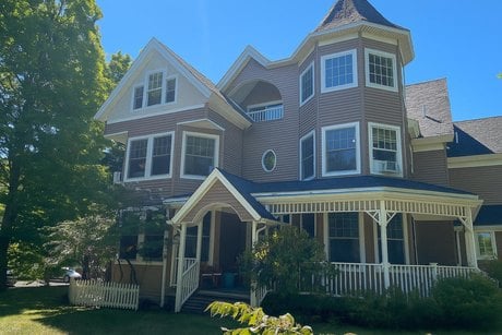 2 Mountain Ave
