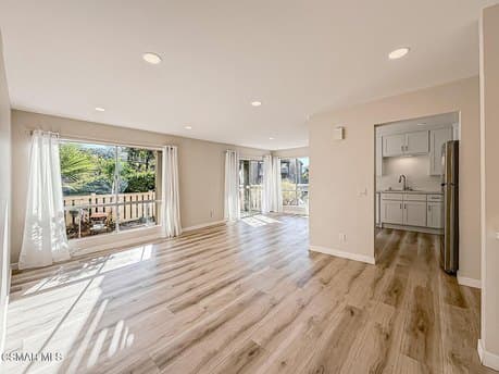 291 Sequoia Ct Apt 17