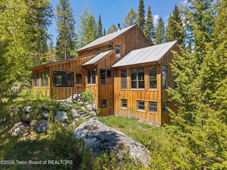 6640 W Lupine Trl