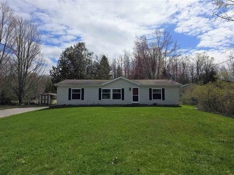 9410 Pickerel Lake Rd