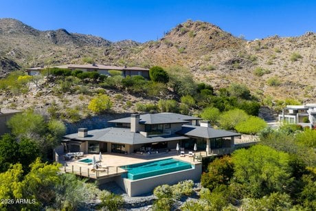 4536 E Foothill Dr