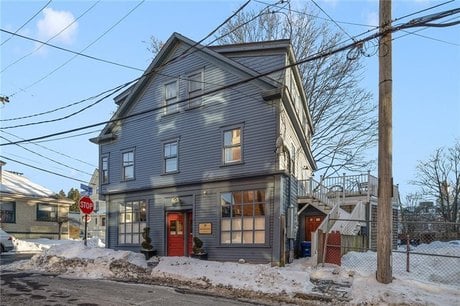 21 Spring St Unit 3