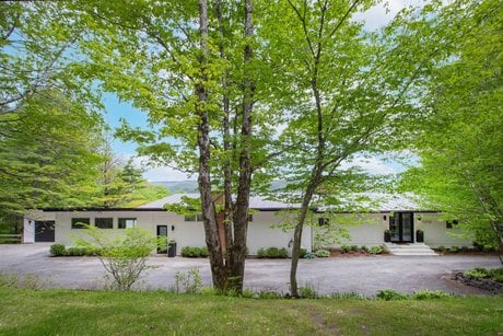 1310 Dorset Hill Rd