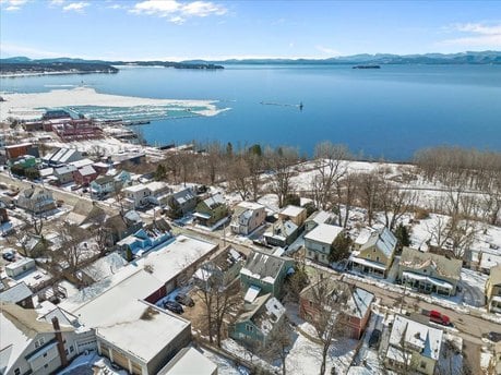 62 Lakeview Ter Apt B