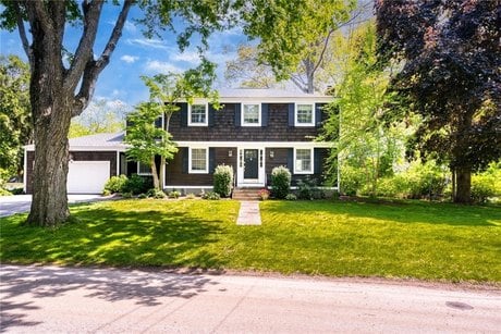 47 Meadowbrook Dr
