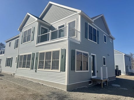 5 Applewood Ln Unit 5