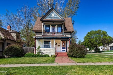 422 N 12th St