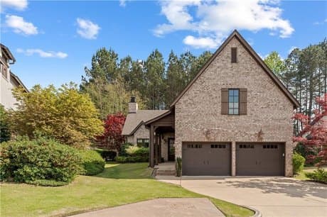 1668 Woodley Cir