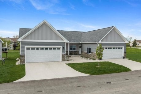 1573 Parmenter Ct