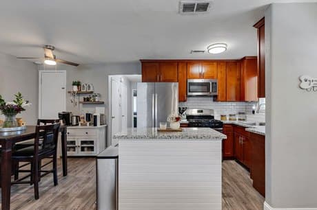 8943 El Mirador Dr Apt 4