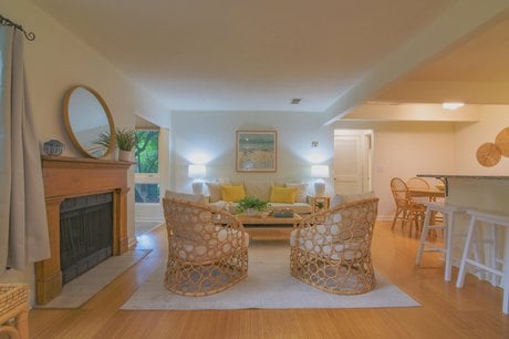 266 Alexandra Dr Unit 13