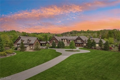 2875 Chagrin River Rd