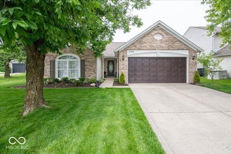 6766 Lexington Cir