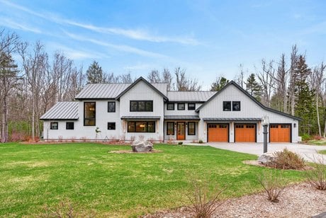42 Binnacle Ln