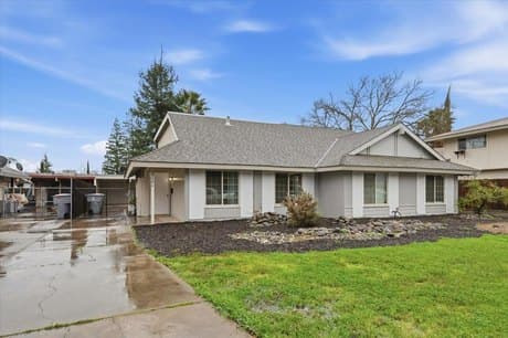 2686 S Whitney Blvd