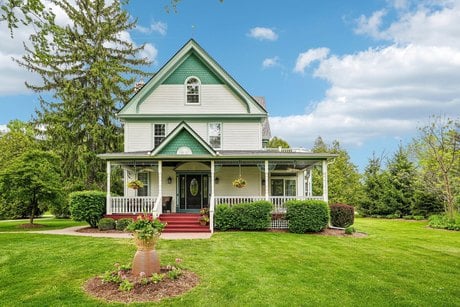 10763 N Cedarburg Rd