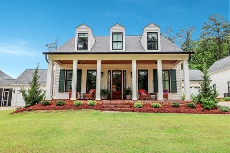 6012 Redwood Loop