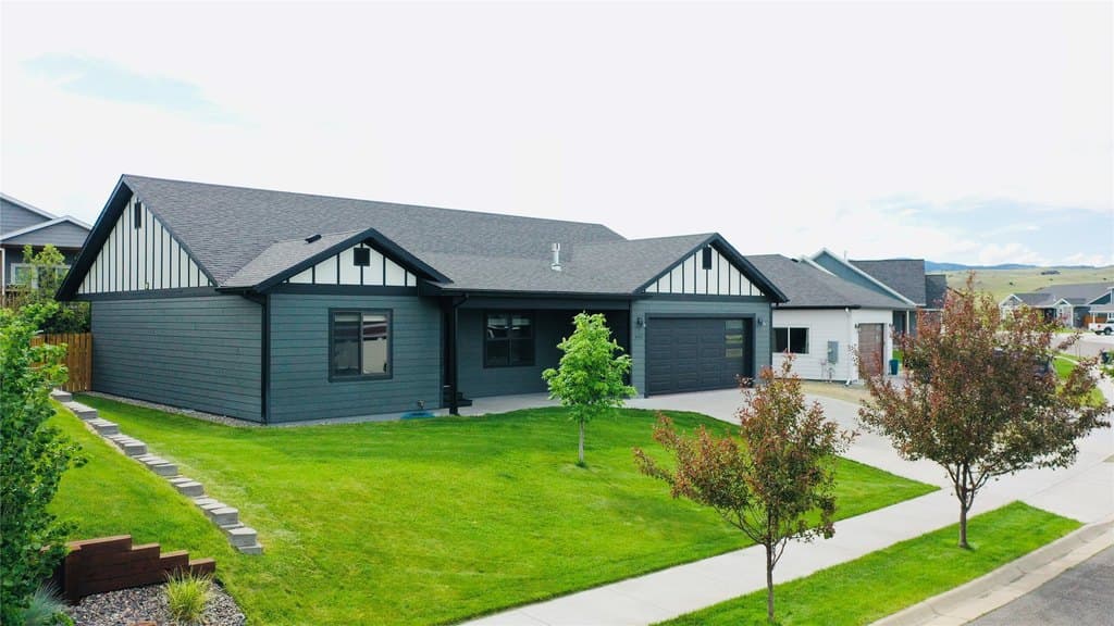 1007 Meriwether Dr E