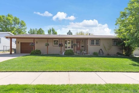 514 Belmont Dr