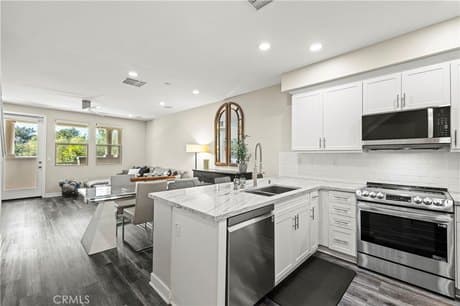 83 Jensen Ct