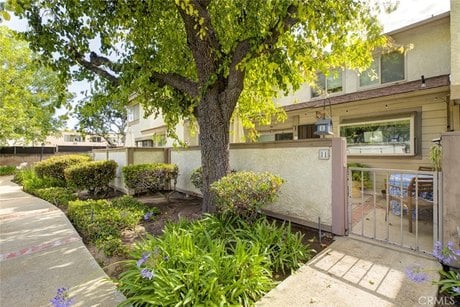 8330 Penfield Ave Unit 11