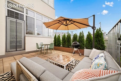 27-28 Thomson Ave Unit 128