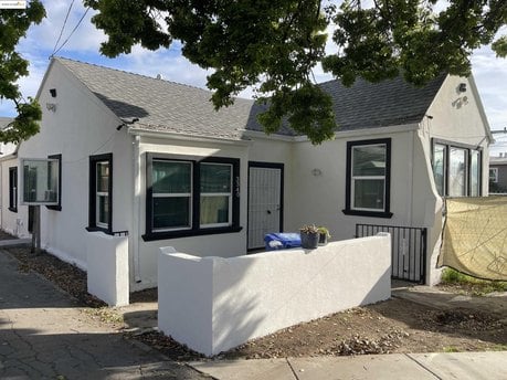 3340 72nd Ave
