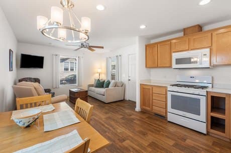 4695 Pacific St Unit 9