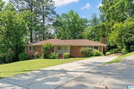 212 Beech Cir