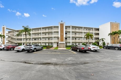 1034 Rexford B