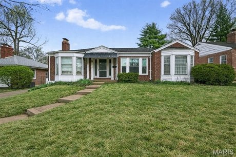 8125 Halifax Dr