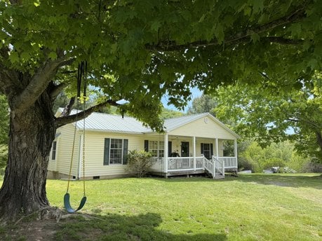 216 Bald Hills Farm Ln