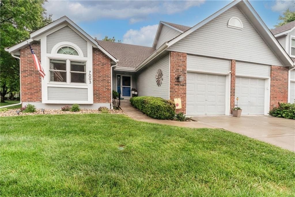 7003 W 156th Ter