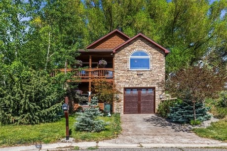 1301 Absaroca Ct