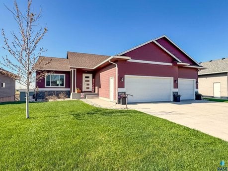 6805 E Smyrna Cir
