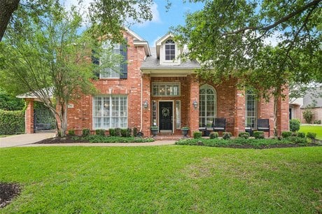 703 Heatherglen Dr