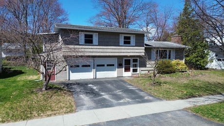 104 Lakewood Pkwy