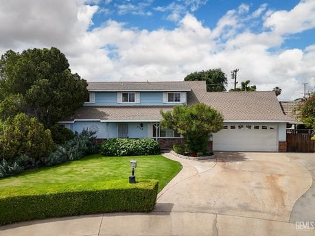 3008 Doris Ln
