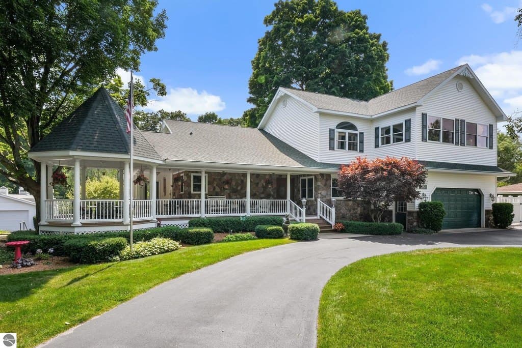 5161 Silver Pines Rd