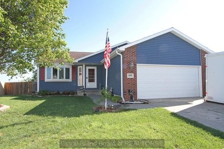 4100 W Huntington Ave