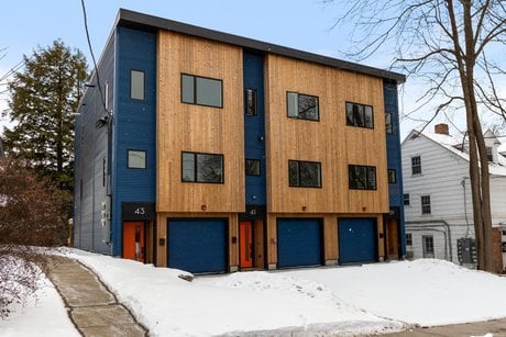 41 Adams St