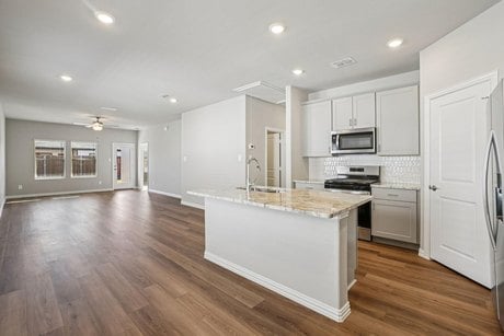 505 Green Gables Dr